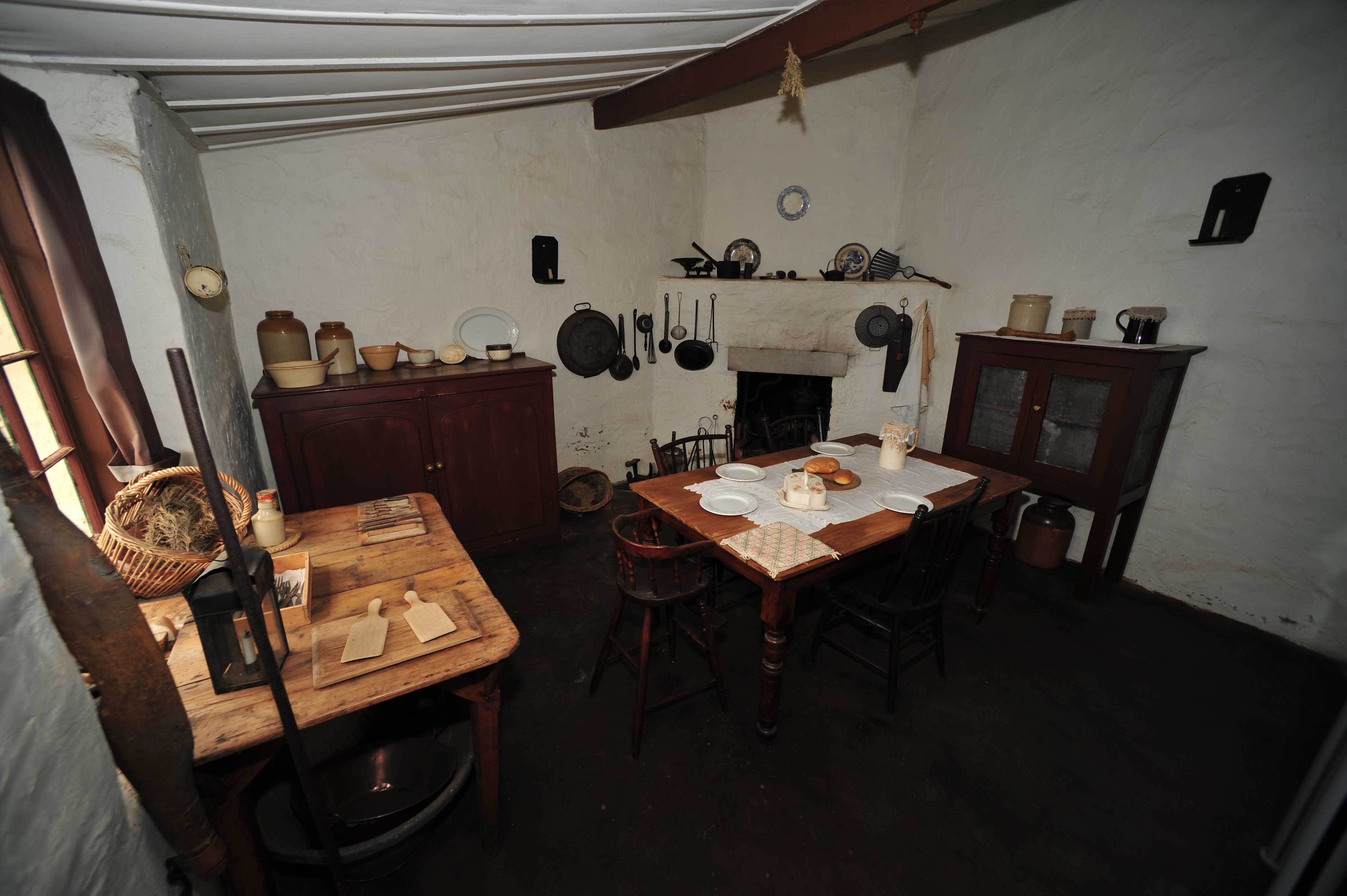 Kitchen in Pioneer Cottage at paxton Square